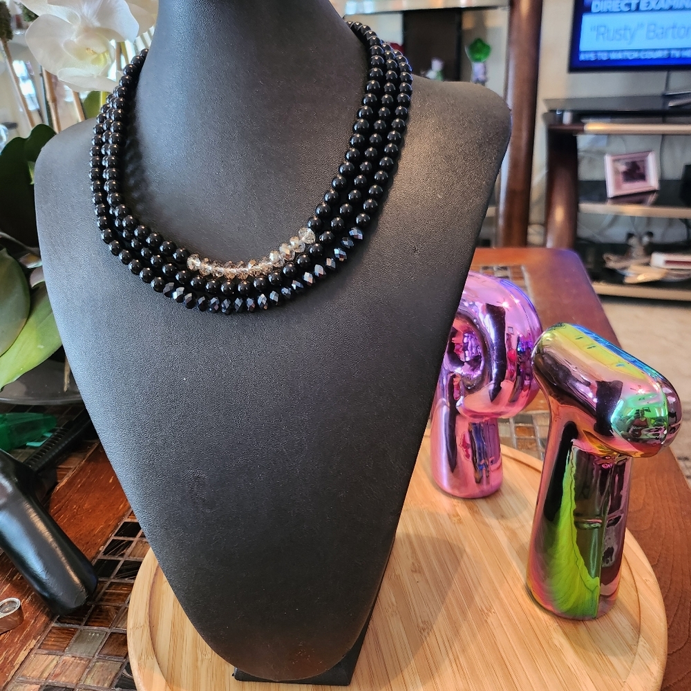 Kissaka Necklace